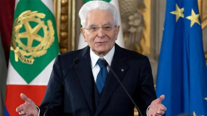 Sergio Mattarella al Teatro Nazionale di Genova il 25 aprile